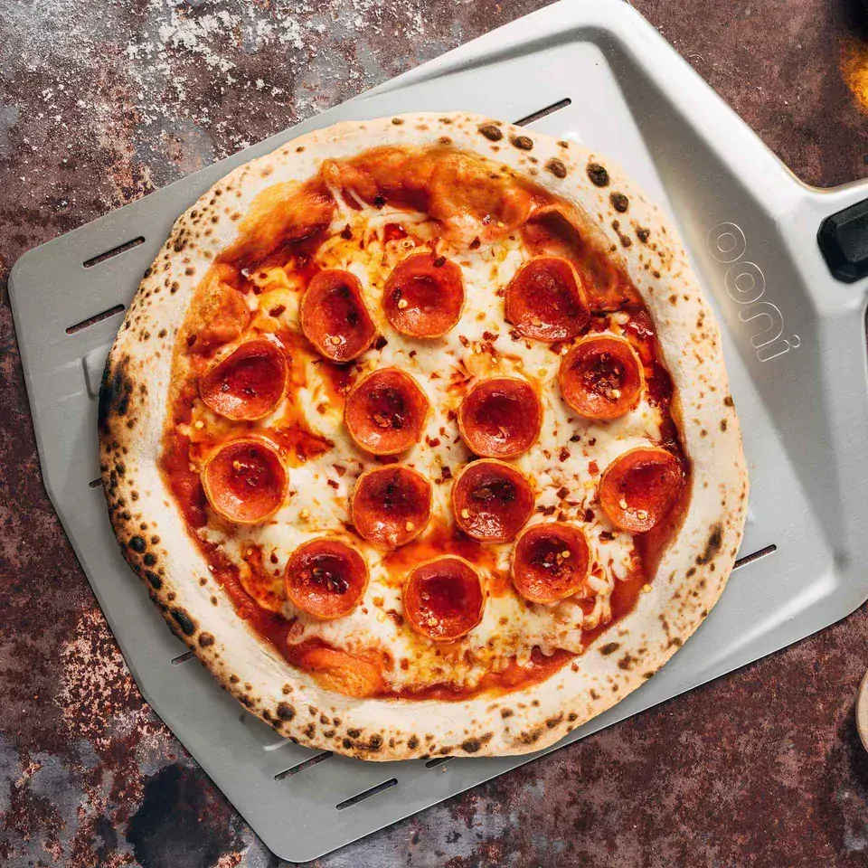 Ooni lopata na pizzu 12" 30cm perforovaná