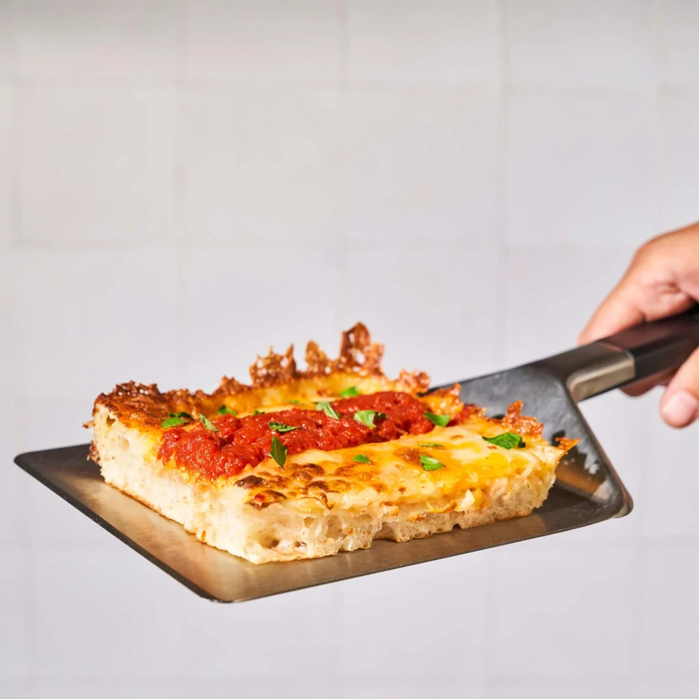 Ooni Lopatka na pizzu Ooni